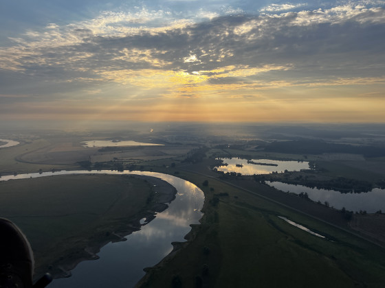 Morgenflug, Elbe, Altmark, Gold & Sonnenaufgang mit dem „Blyke“