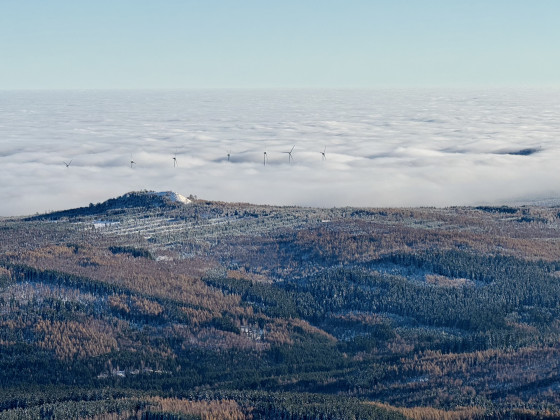 Adventsflug Erzgebirge - Blickrichtung Böhmisches Becken