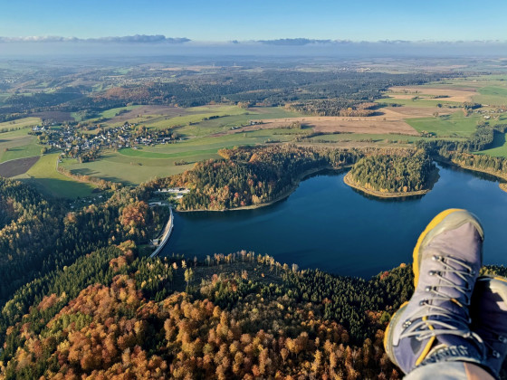 Erzgebirgischer Herbst von oben - Saidenbachtalsperre