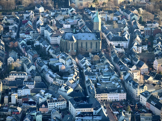 Adventsflug Erzgebirge - Besuch des Annaberger Weihnachtsmarktes